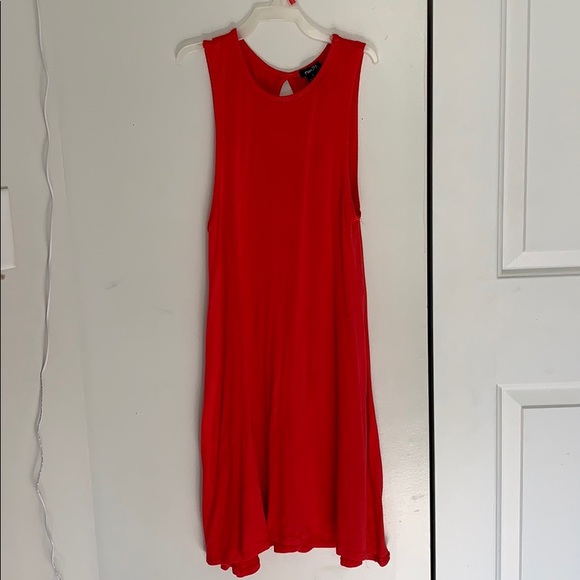 Dress - Picture 1 of 2